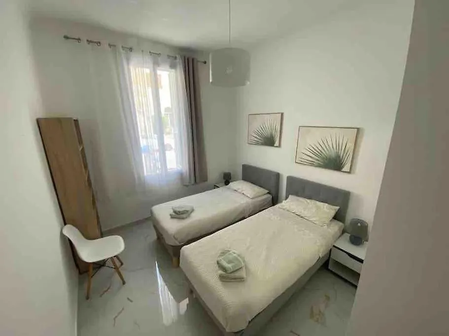 Charmant 4 Pieces - Cour Privative - Port De Nice Apartment