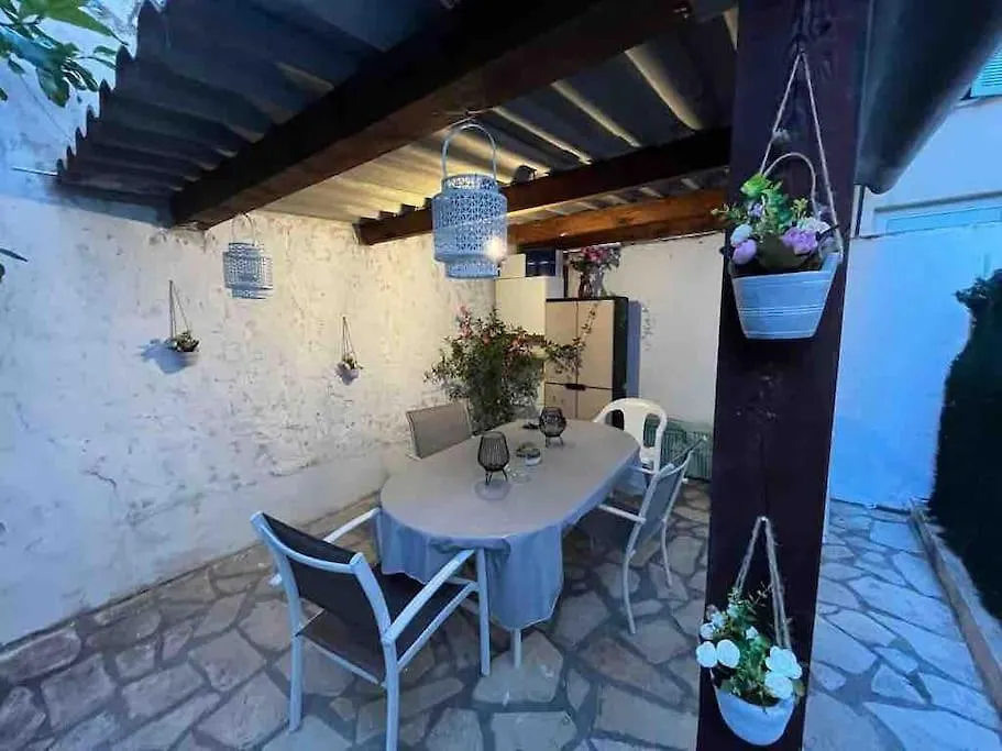 Charmant 4 Pieces - Cour Privative - Port De Nice 0*,  France
