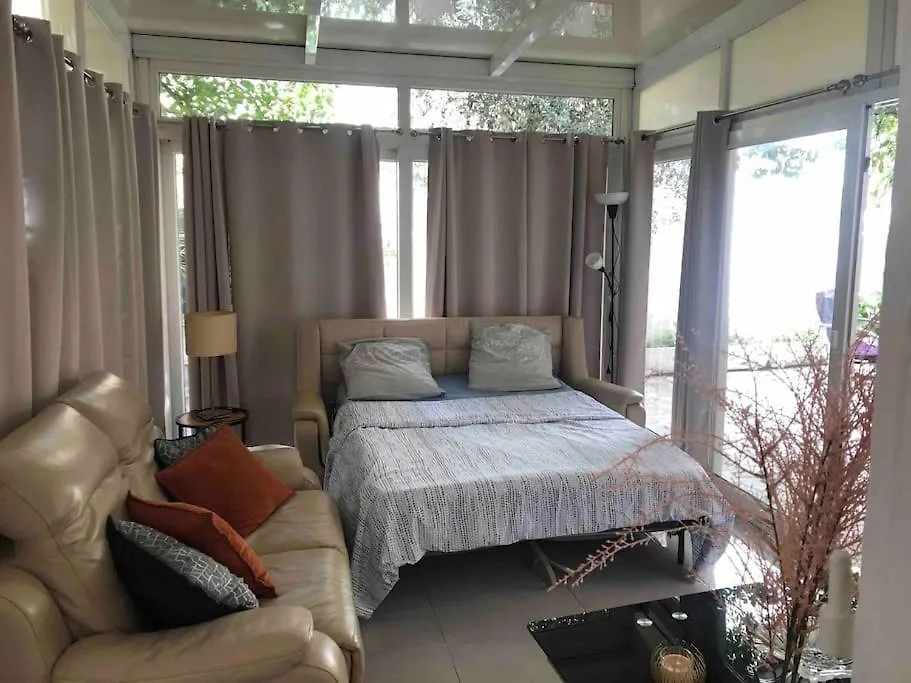 Charmant 4 Pieces - Cour Privative - Port De Nice Apartment